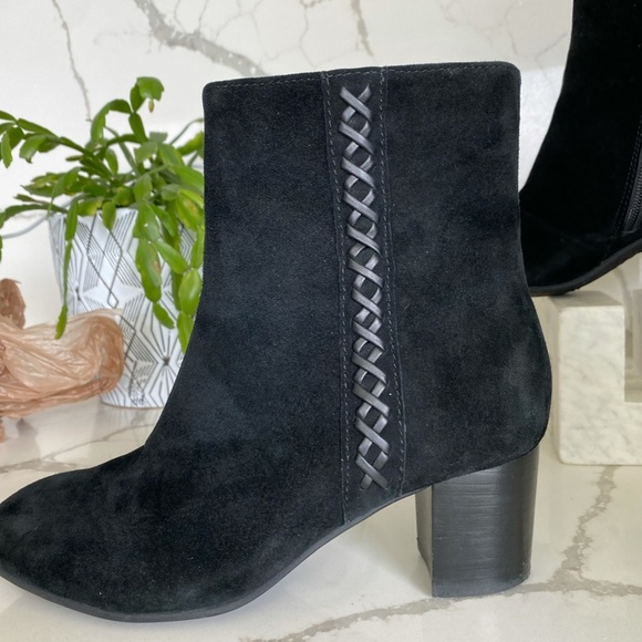 Earth Sparta  Suede Leather  Block Heel Braided  Zipper Ankle Bootie- Size 6 - Picture 10 of 12